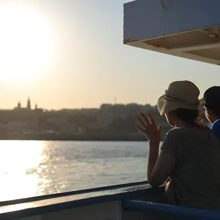 Apartament Seafront Duplex Penthouse With Terrace Overlooking Bay *