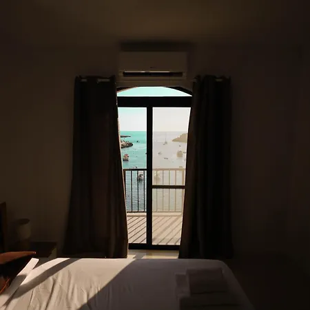 Seafront Duplex Penthouse With Terrace Overlooking Bay Apartament Xlendi