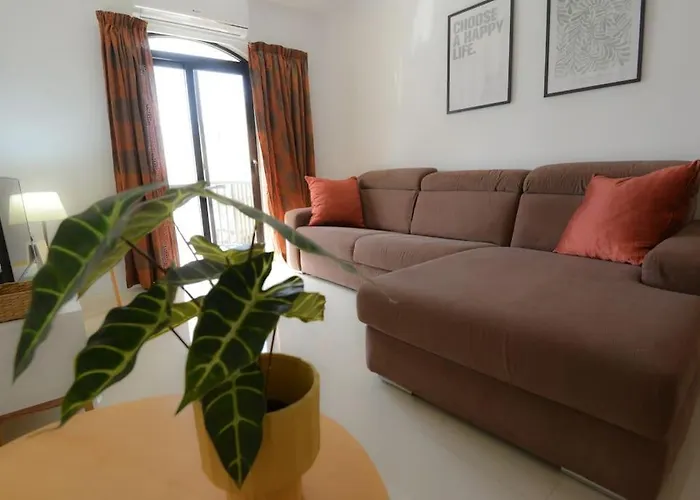 Daire Seafront Duplex Penthouse With Terrace Overlooking Bay