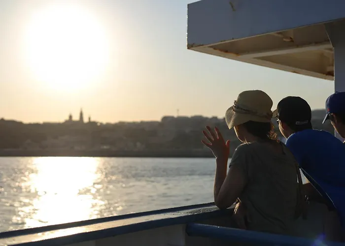 Daire Seafront Duplex Penthouse With Terrace Overlooking Bay *