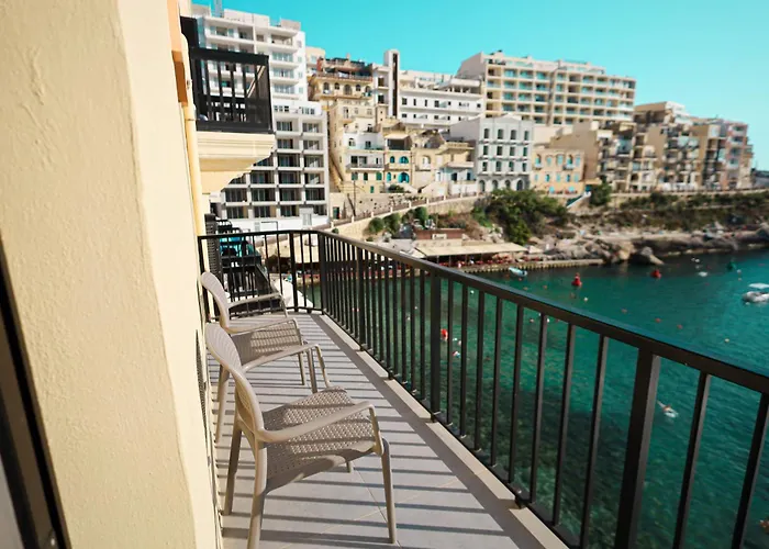 Daire Seafront Duplex Penthouse With Terrace Overlooking Bay