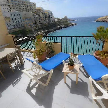 Seafront Duplex Penthouse With Terrace Overlooking Bay Appartement *