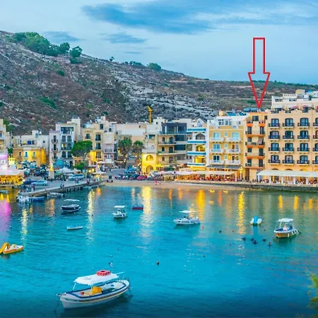 Apartament Seafront Duplex Penthouse With Terrace Overlooking Bay Xlendi