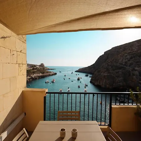 Seafront Duplex Penthouse With Terrace Overlooking Bay Apartment *