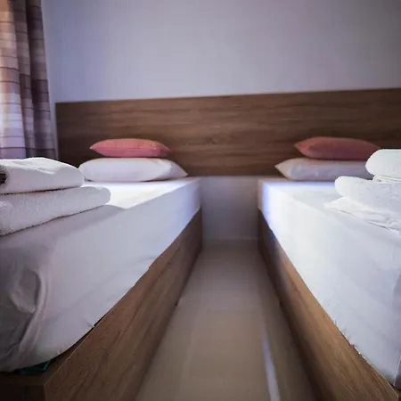 Appartement Seafront Duplex Penthouse With Terrace Overlooking Bay