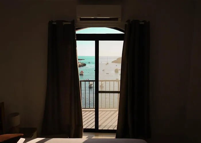 Seafront Duplex Penthouse With Terrace Overlooking Bay Apartament Xlendi